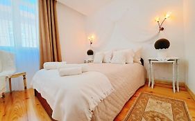 Casa Dos Sequeiras Tawny